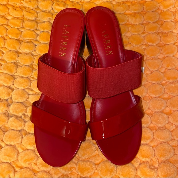 Lauren RALPH LAUREN Women's Rhianna Platform Slide Sandal
Red Patent Leather - Picture 2 of 6
